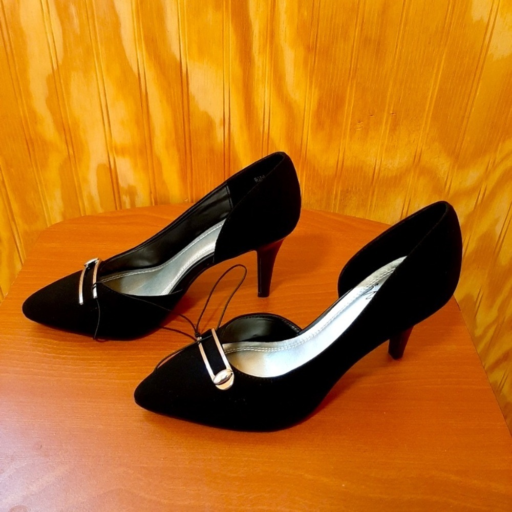 Women impo heels size 5.5